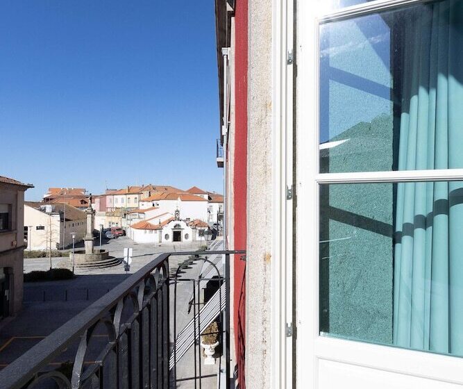 هتل Ap Dona Aninhas