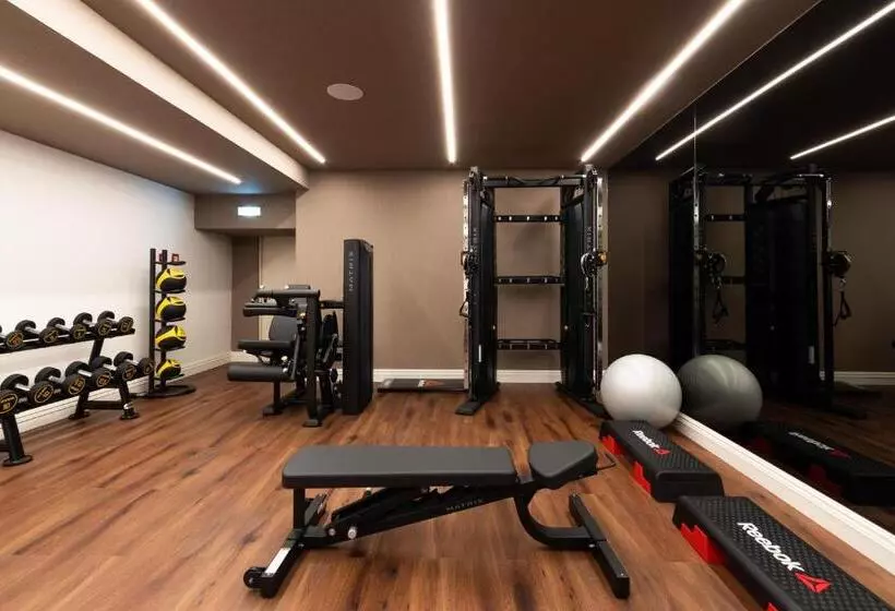 هتل Ap Dona Aninhas