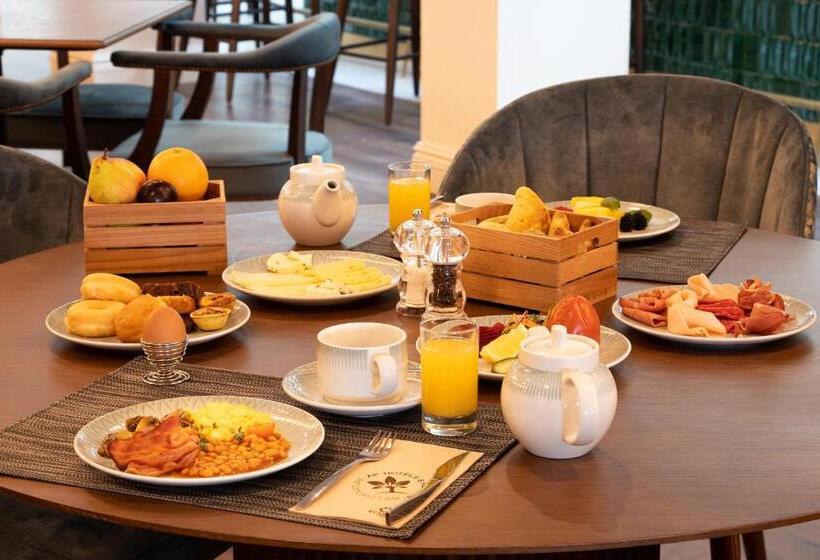 هتل Ap Dona Aninhas