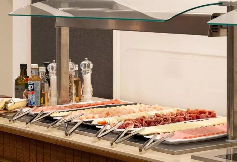 هتل Ap Dona Aninhas