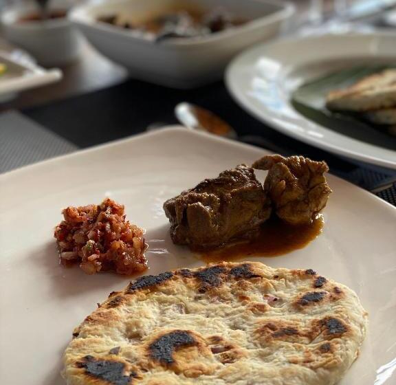 Отель La Casa Lindula