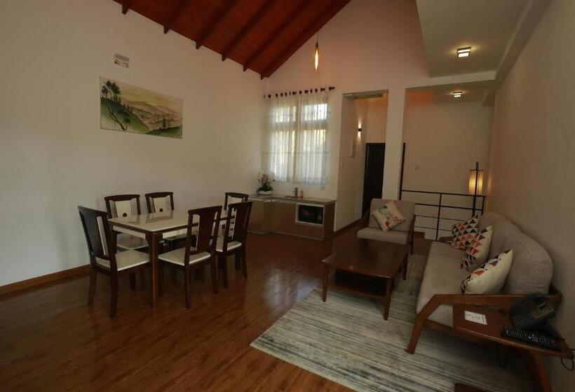 Отель La Casa Lindula