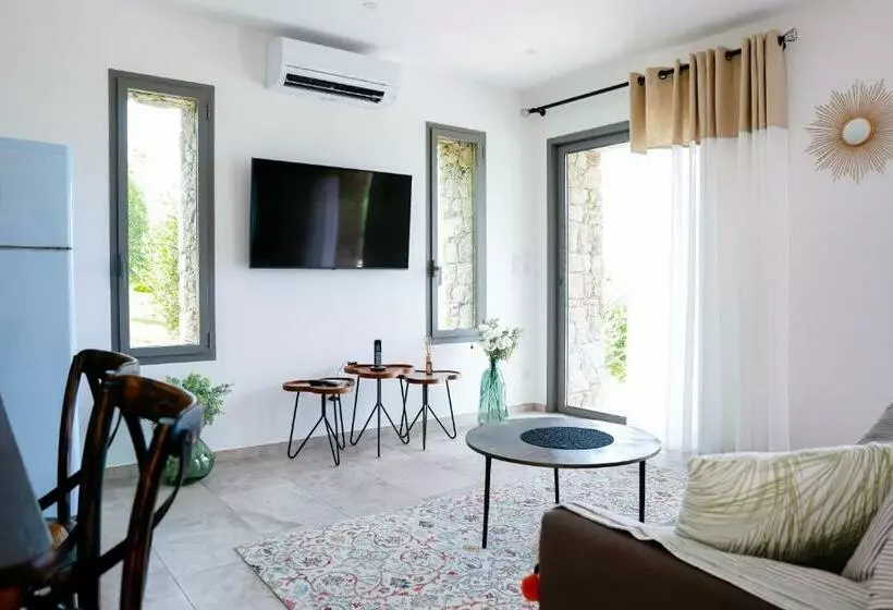 ホテル U San Daniellu Villas Et Chambres