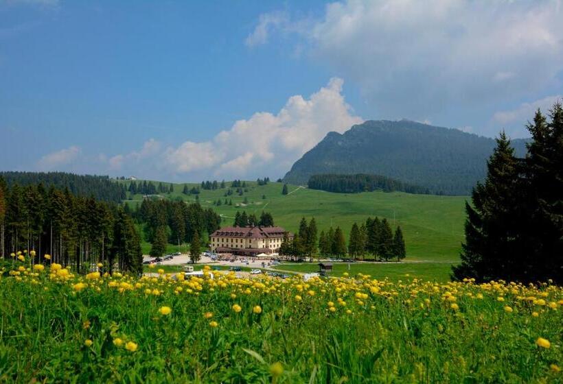 בית מלון כפרי Vezzena