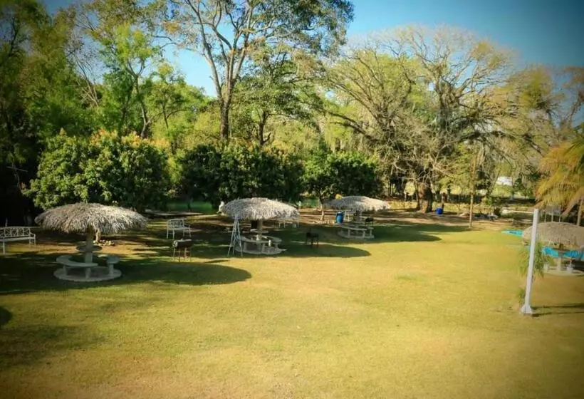 ホテル Y Restaurante El Texano