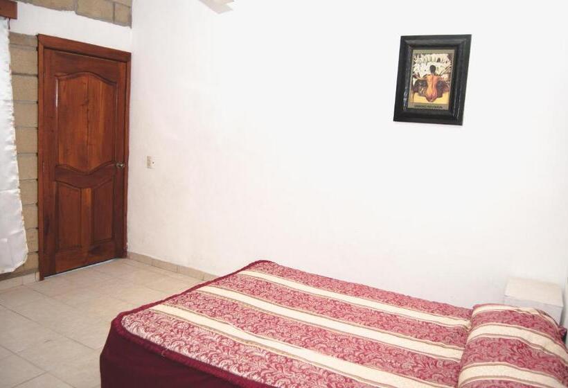 فندق Y Restaurante El Texano