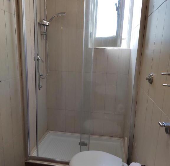 פנסיון G&g Holidays