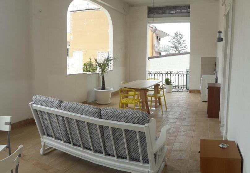 פנסיון G&g Holidays