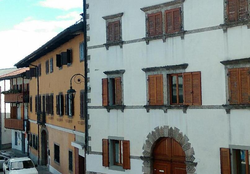 פנסיון Sot La Cleva