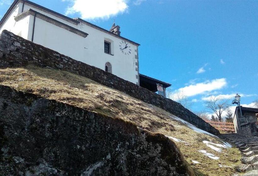 פנסיון Sot La Cleva