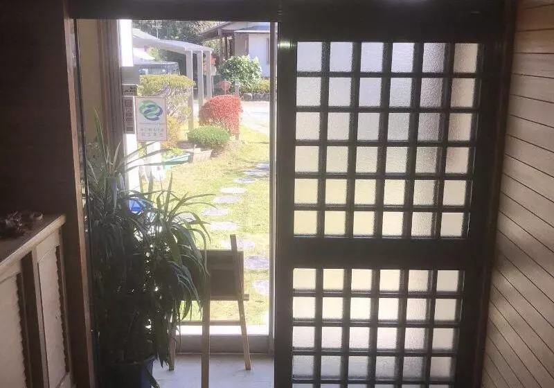 ペンション 民宿とまとハウスtomato House