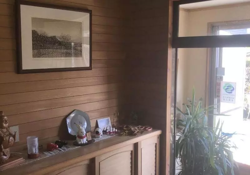 ペンション 民宿とまとハウスtomato House