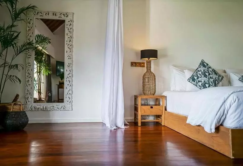 リゾートホテル Pondok Santi Estate