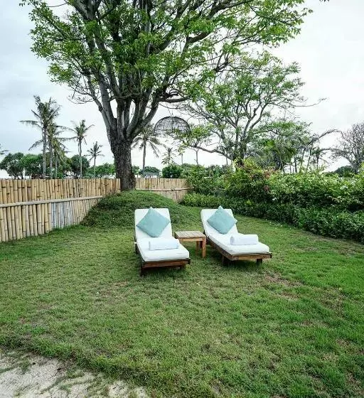 リゾートホテル Pondok Santi Estate