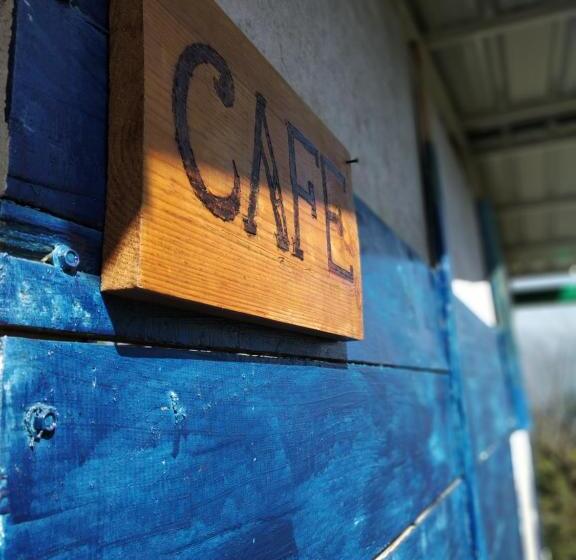 Vista Hostel Jeolikote, Nainital