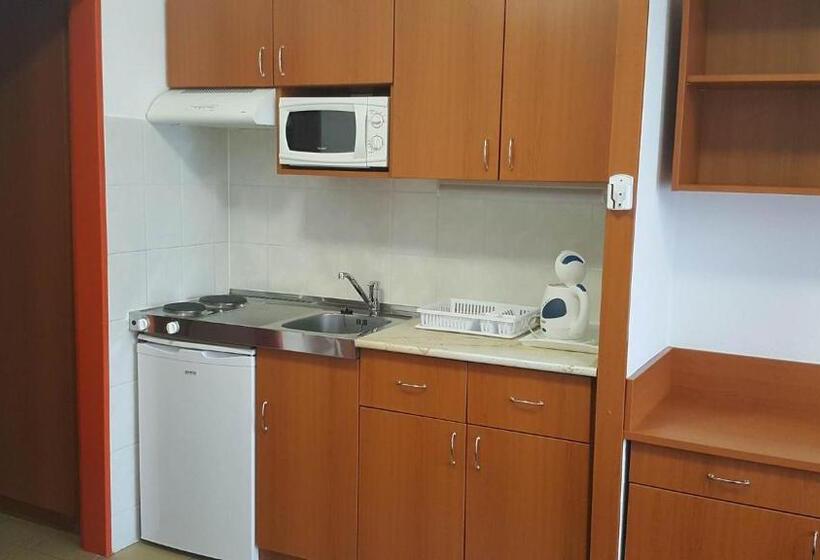 Auguszta Hotel és Diákszálló