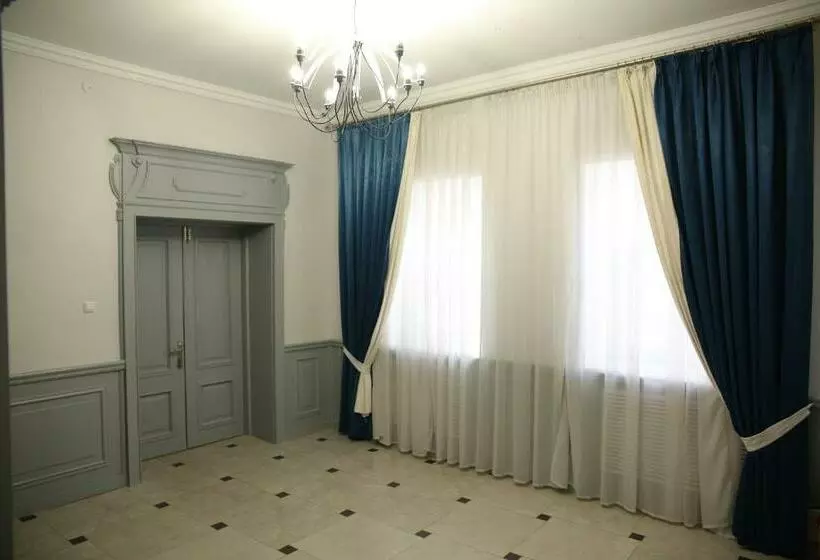 هتل Alcazar