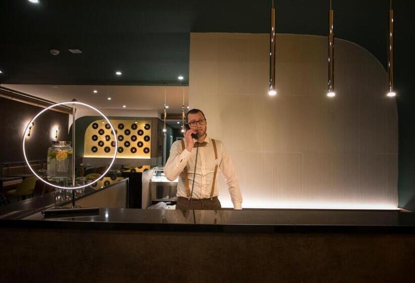 Hotel Moody Smart & Comfy