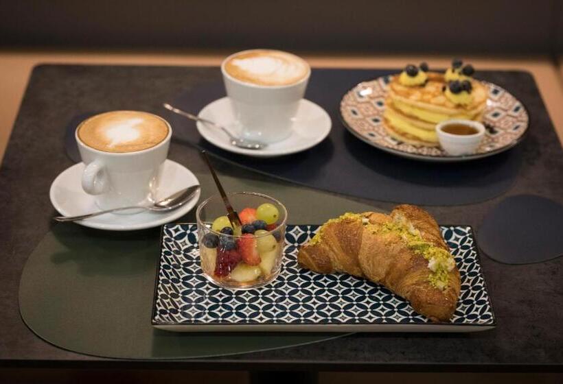 Hotel Moody Smart & Comfy