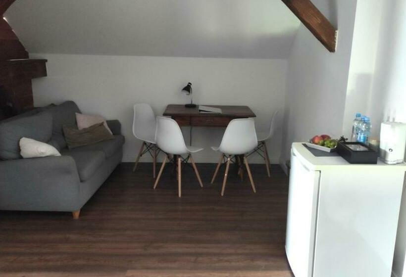 فندق White Pony Agroturystyka I Stajnia