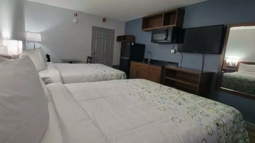 Motelli Hometowne Studios By Red Roof Egg Harbor Atlantic City Airport