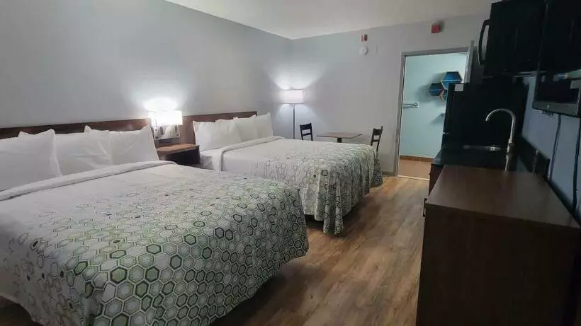 Motelli Hometowne Studios By Red Roof Egg Harbor Atlantic City Airport