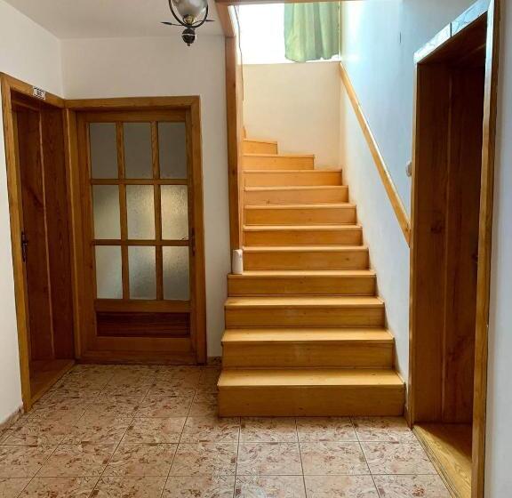 پانسیون Casa Debora