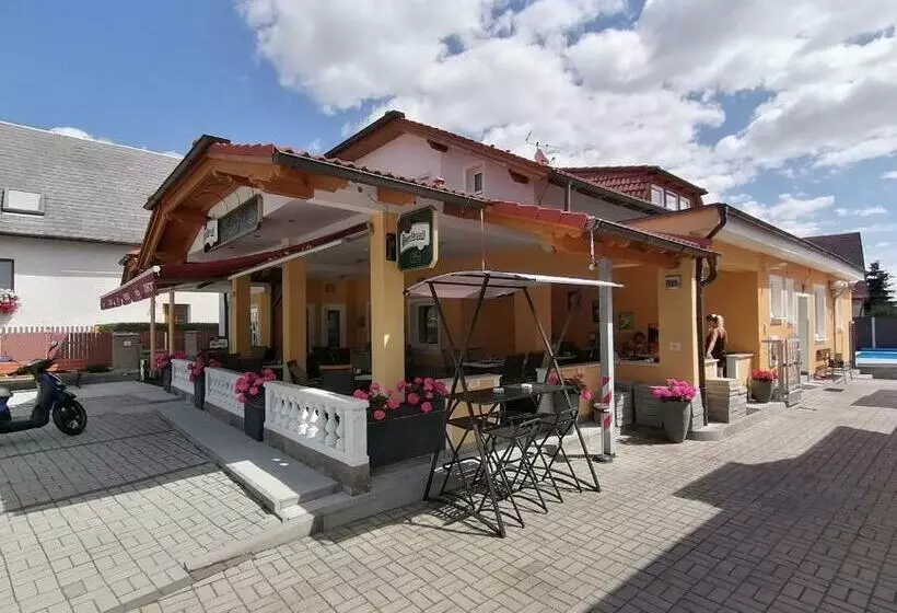 ペンション Penzion Pohoda, Nepřístupné V Pracovním Oděvu