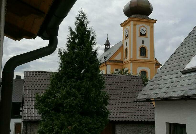 膳宿费 Penzion Pohoda, Nepřístupné V Pracovním Oděvu