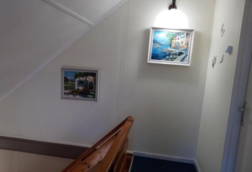 펜션 All Inn Köre