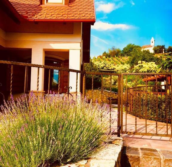 Пансион Nyugalom Szigete Vendégház Szigliget