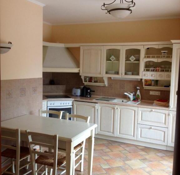 Пансион Nyugalom Szigete Vendégház Szigliget