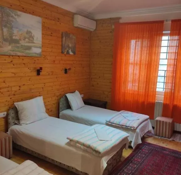 پانسیون Sobe Sa Sopstvenim Kupatilom Private Rooms Bathroom In Center