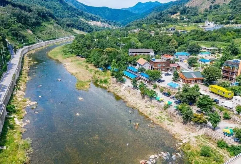 Hotelli Serence Pension