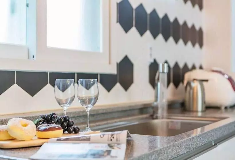 Hotelli Serence Pension