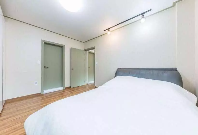 Hotelli Serence Pension