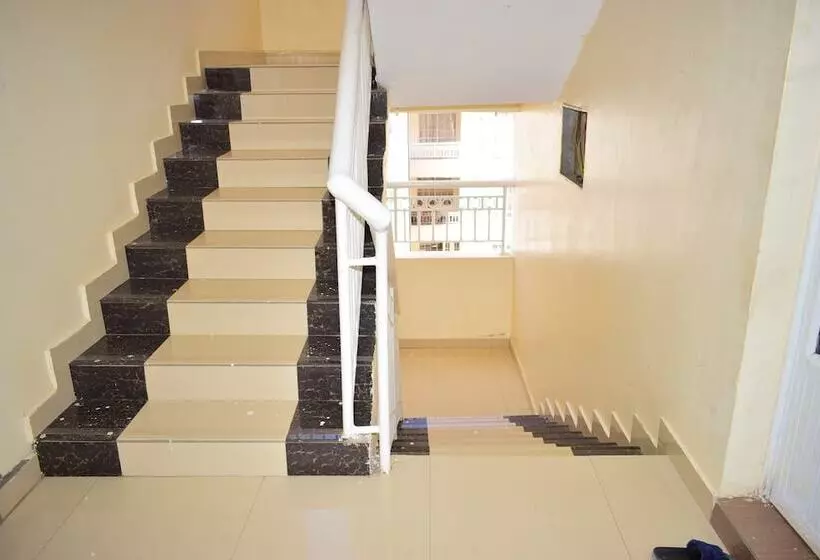 هتل 254 Airport Inn
