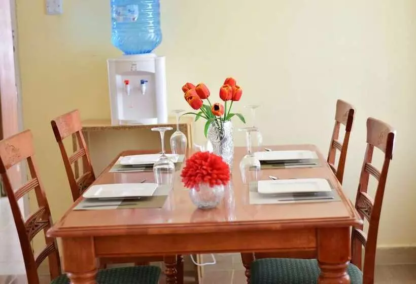 هتل 254 Airport Inn