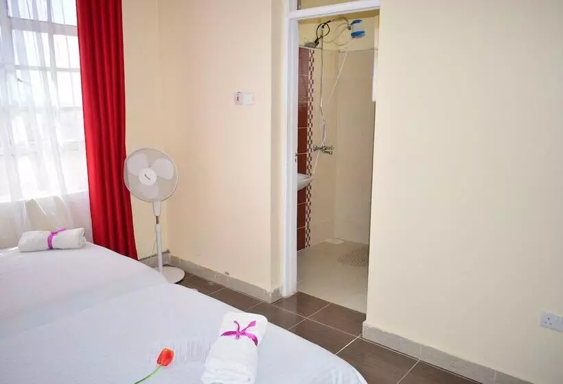 هتل 254 Airport Inn