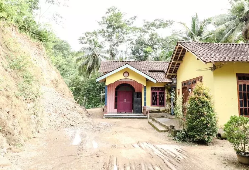 هتل Kasmiyem Homestay