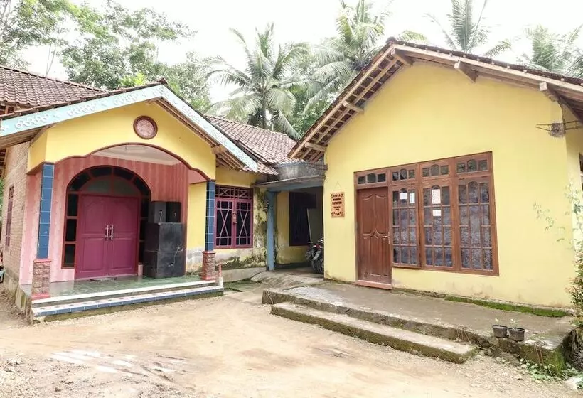 هتل Kasmiyem Homestay