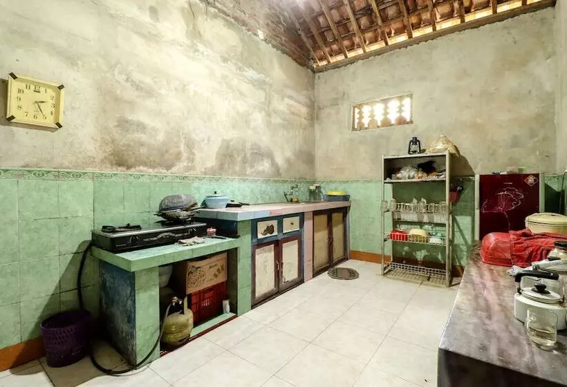 هتل Kasmiyem Homestay