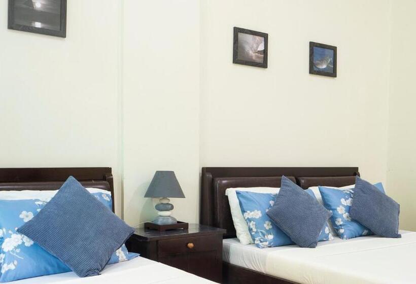 Hotel Shorebreak Boracay Resort