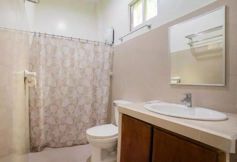 Hotelli Shorebreak Boracay Resort