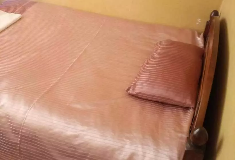 هتل Kaka Guest House