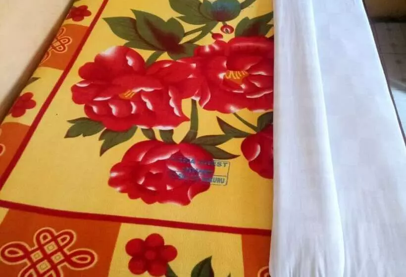 هتل Kaka Guest House