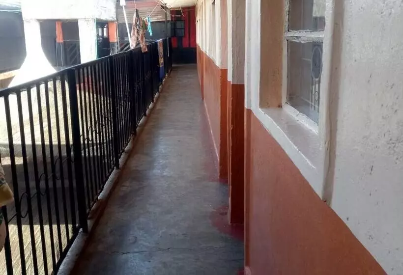 هتل Kaka Guest House