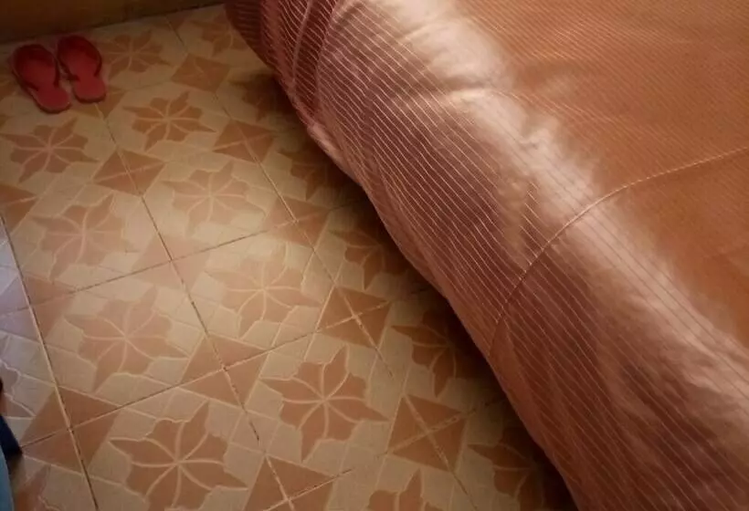 هتل Kaka Guest House