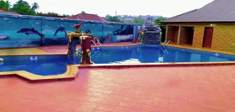 Hotelli Mother S Royal