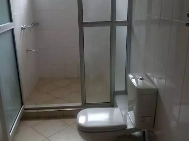 هتل Terminal Homestay